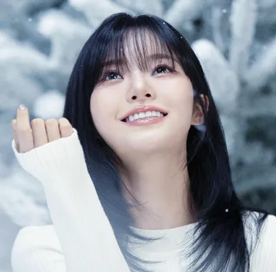 잊지 못할 매력을 가진 여자 가수 '키나', 디시트렌드 인기투표에서 1위
